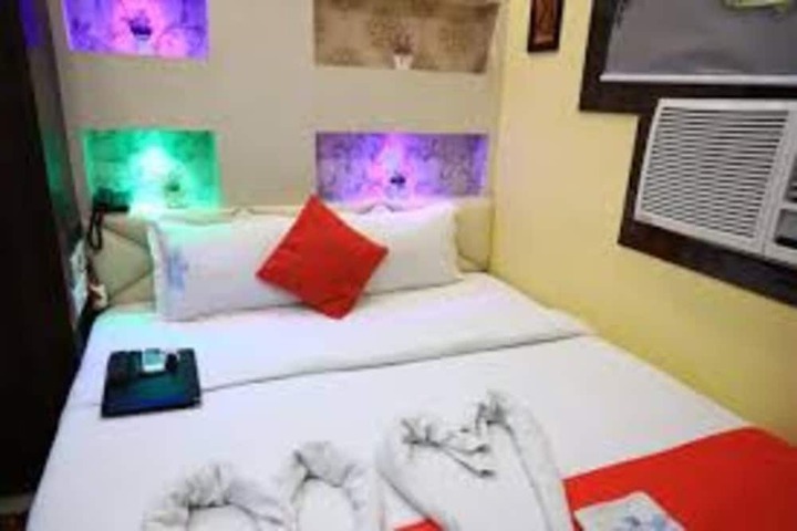 Room 3 of 19