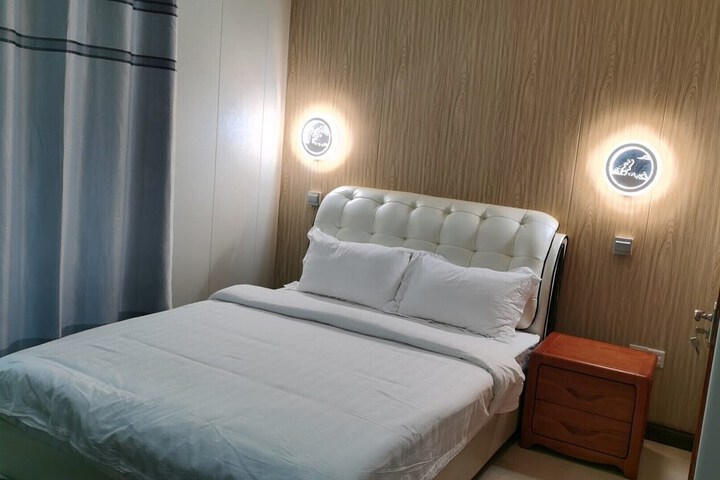 Room 35 of 87