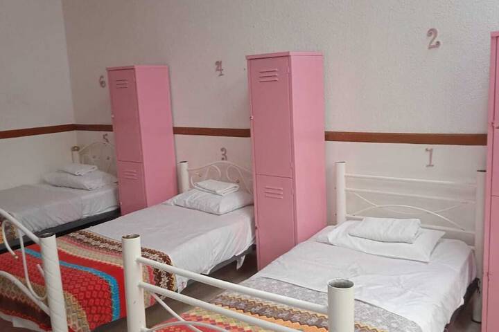 Room 28 of 45