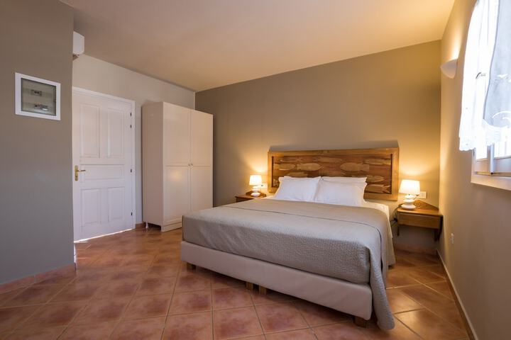 Room 19 of 108