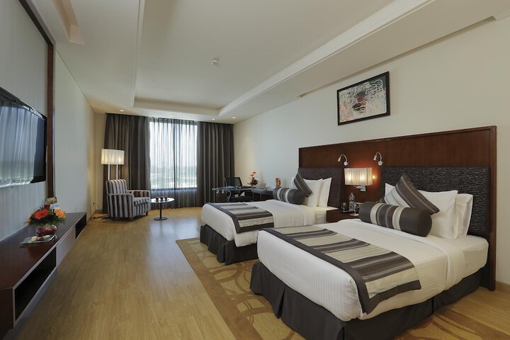 Room 3 of 9