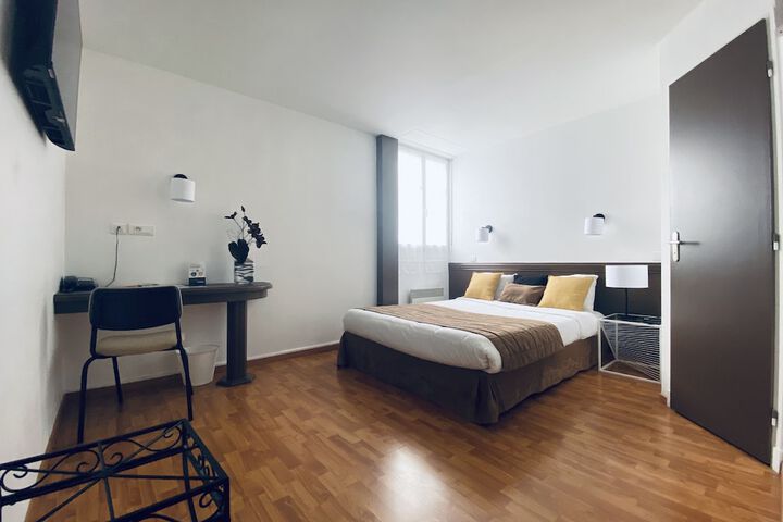 Room 17 of 72