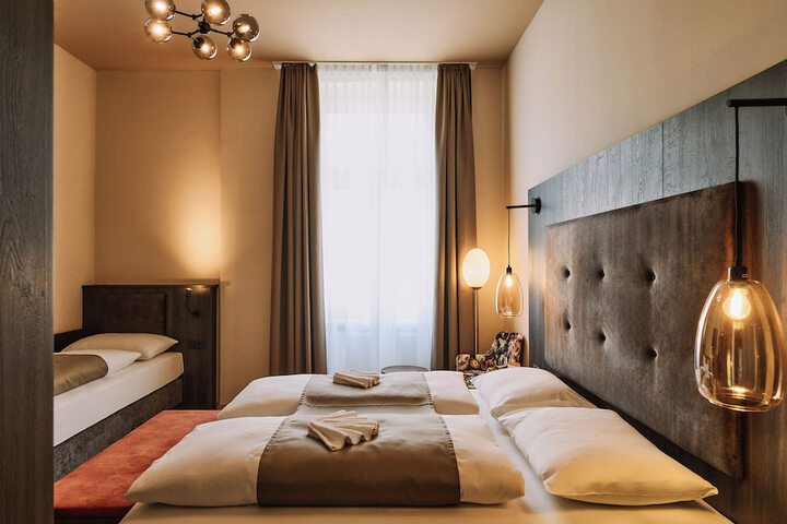 Room 18 of 39