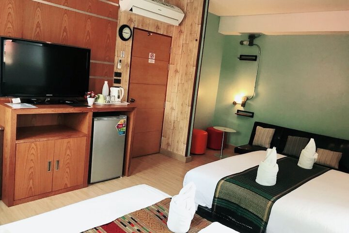 Room 18 of 32