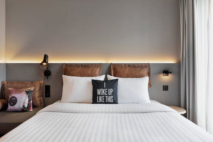 Room 12 of 47