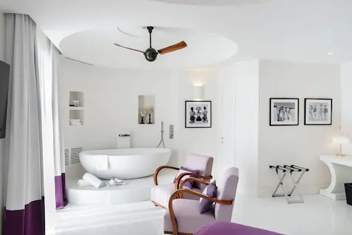 Room 15 of 69