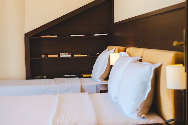 Room 11 of 53