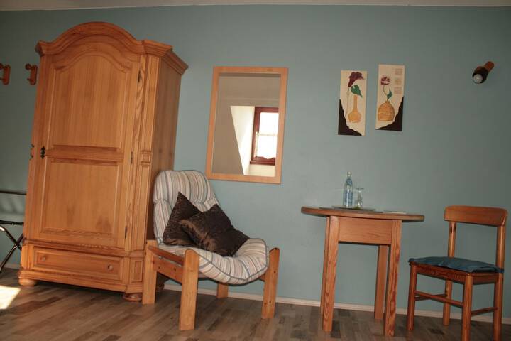Room 34 of 75