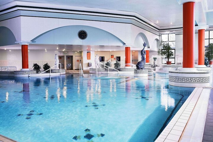 Pool 42 of 96