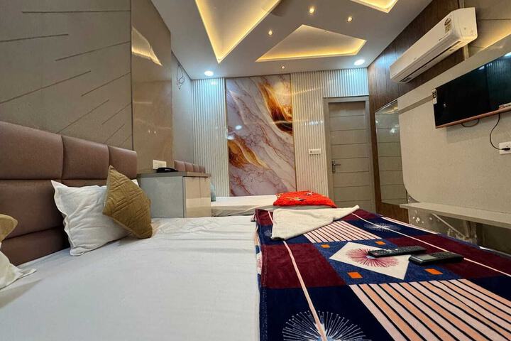 Room 21 of 26
