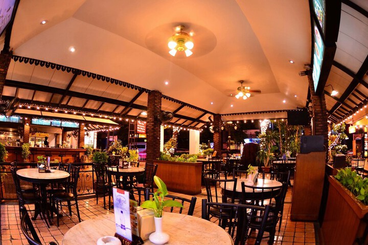 Dining Photos