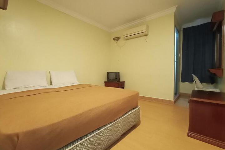 Room 36 of 40
