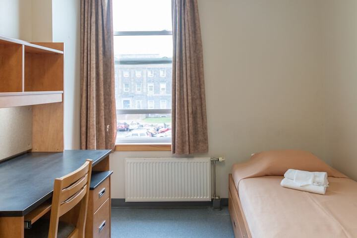 Room 17 of 69