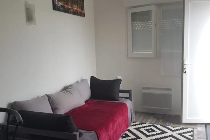Room 2 of 13