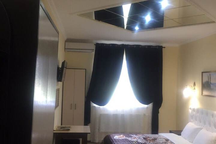 Room 14 of 47