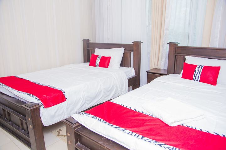 Room 4 of 20
