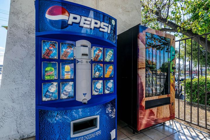 Vending machine