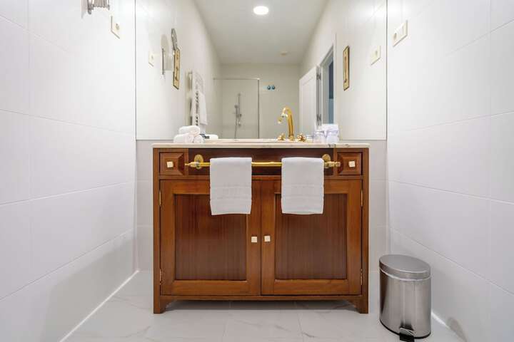 Room 44 of 62