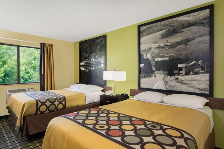 2 Double Beds (2 of 6)