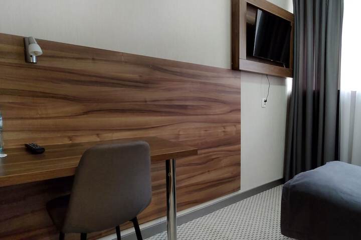 Room 26 of 74