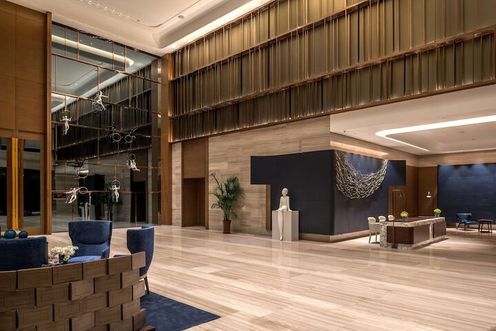 Hotel Interior 6 of 100
