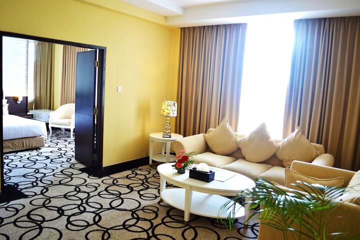 Room 19 of 46