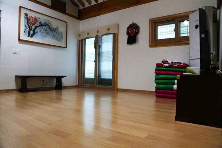 Room 3 of 14