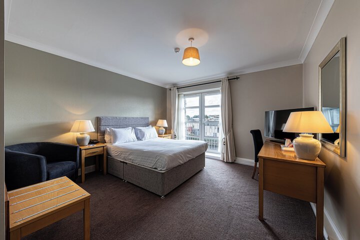 Room 48 of 119