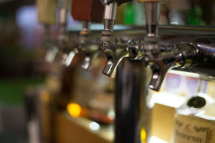 Sports bar