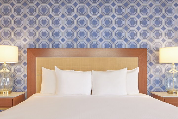 Chelsea Classic Room with 1 King Bed (41 of 54)