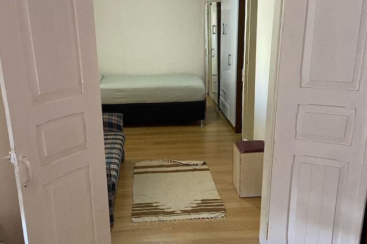 Room 60 of 263