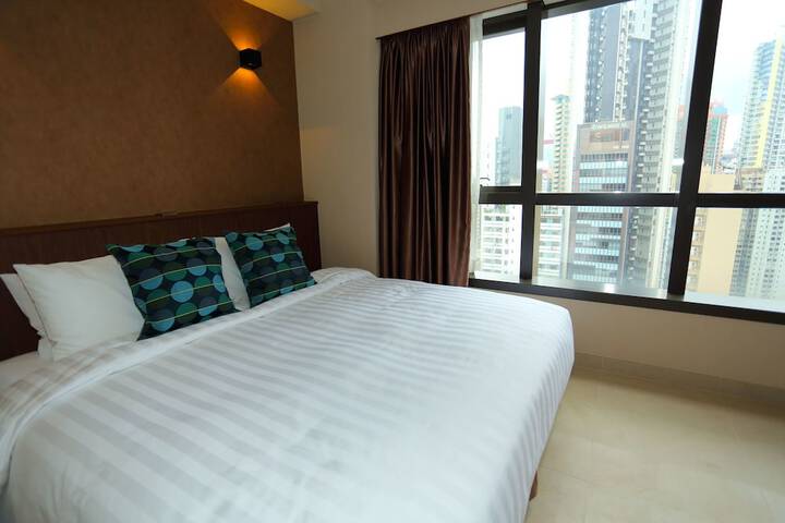 Room 9 of 19