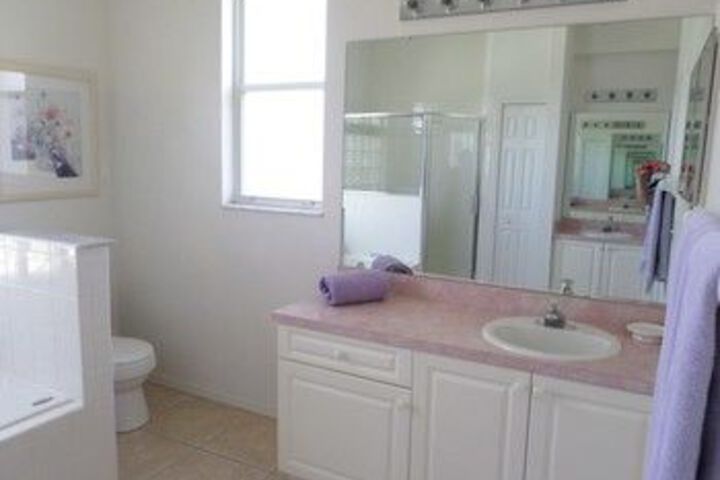 Room 2 of 19