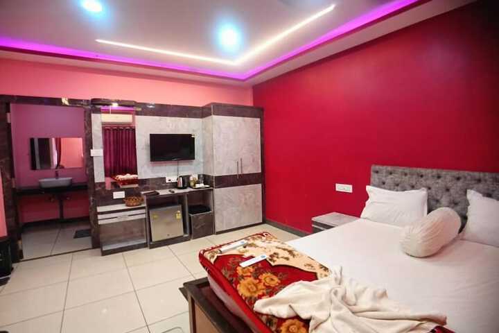 Room 25 of 63