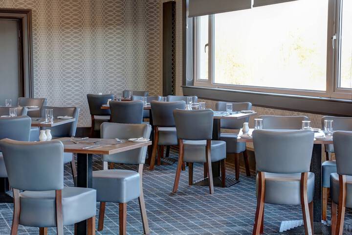 Dining 50 of 86