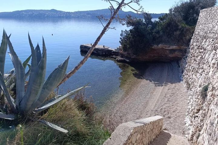 Beach 16 of 27