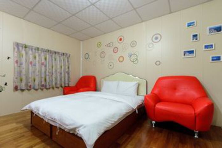 Room 42 of 69