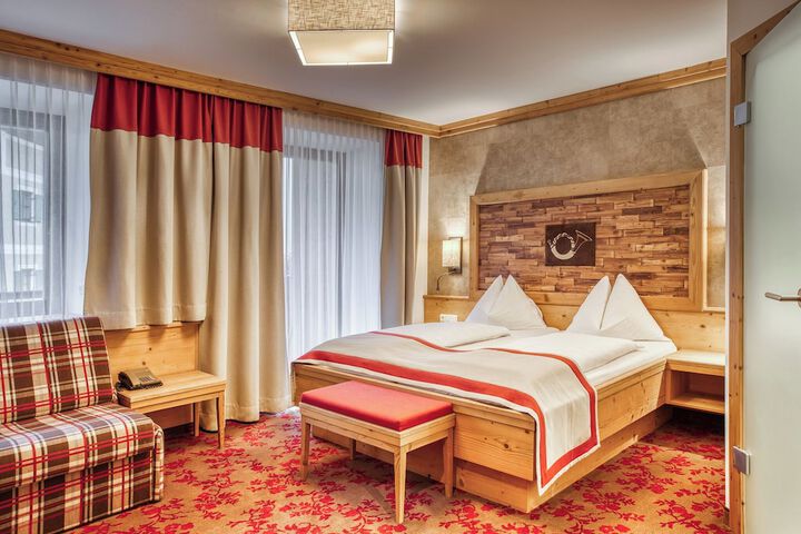 Room 34 of 171
