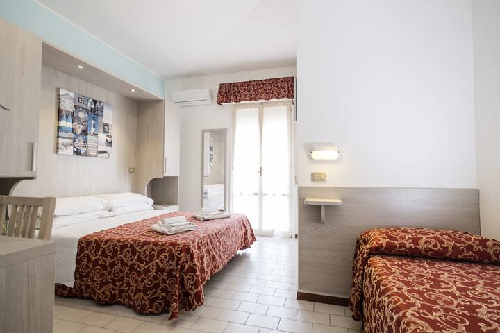Room 7 of 22