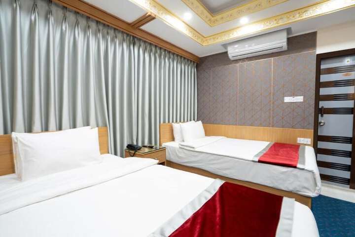 Room 5 of 40