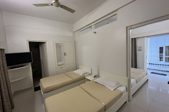 Room 14 of 113