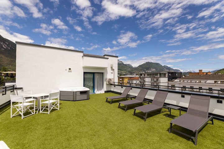 Terrace/Patio 104 of 104