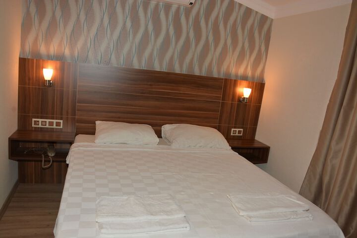 Room 7 of 26