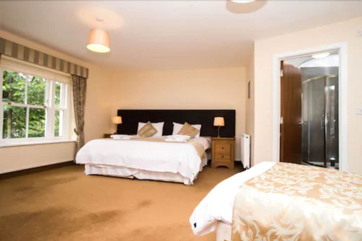 Room 5 of 45