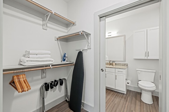 Room 470 of 656
