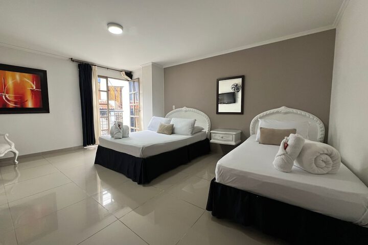 Room 13 of 61
