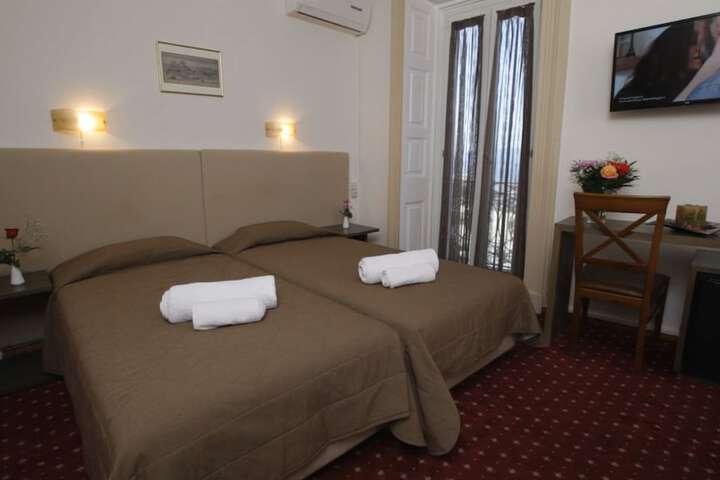 Room 5 of 50