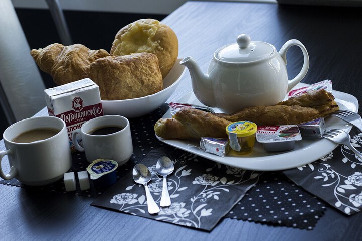 Breakfast/Coffee Service 28 of 38