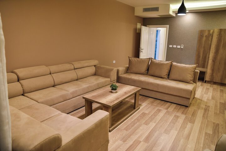 Room 26 of 46