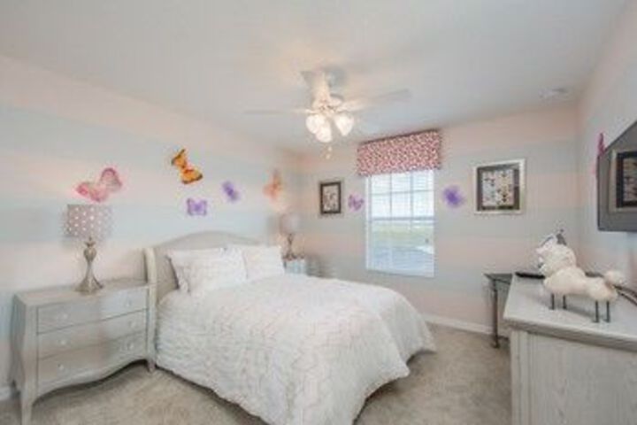 Room 8 of 35
